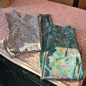 2Pair Onzie workout/yoga pants EC